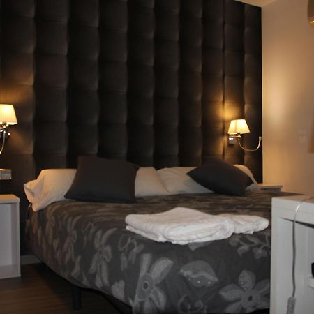 Hotel Casa Domenc Aren Bagian luar foto