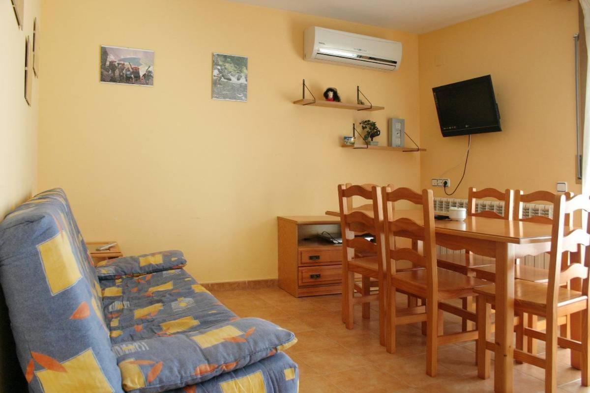 Hotel Casa Domenc Aren Bagian luar foto