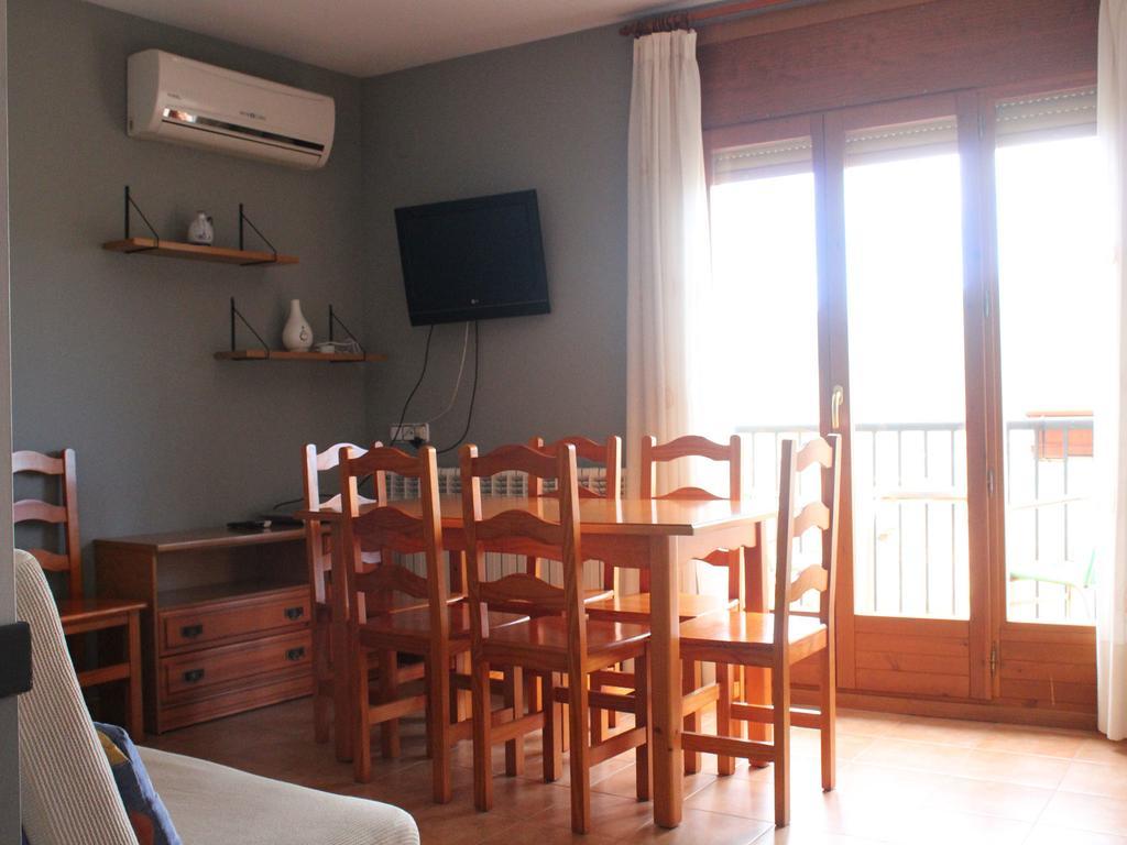 Hotel Casa Domenc Aren Bagian luar foto