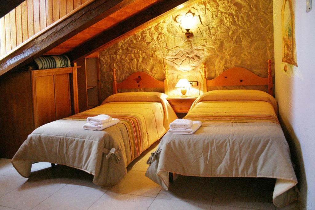 Hotel Casa Domenc Aren Bagian luar foto