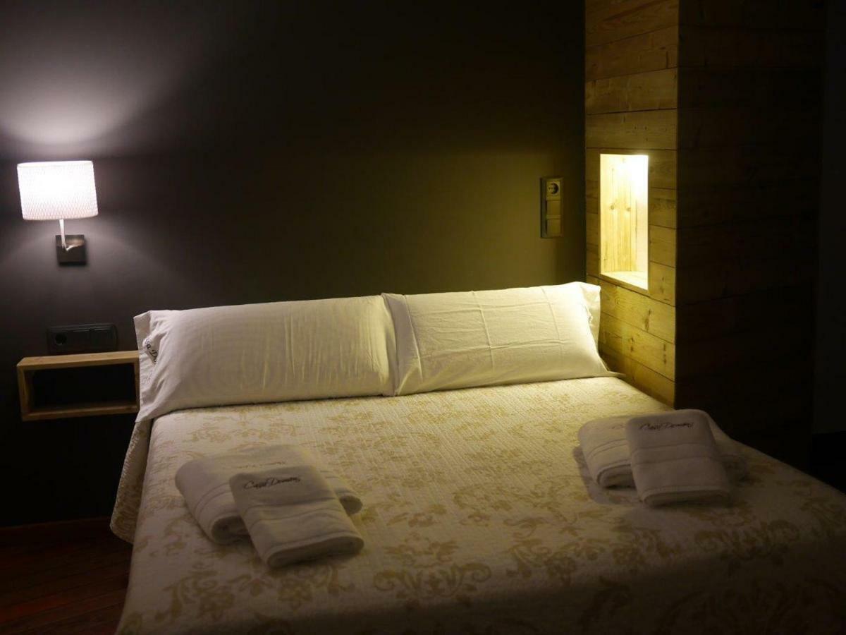 Hotel Casa Domenc Aren Bagian luar foto